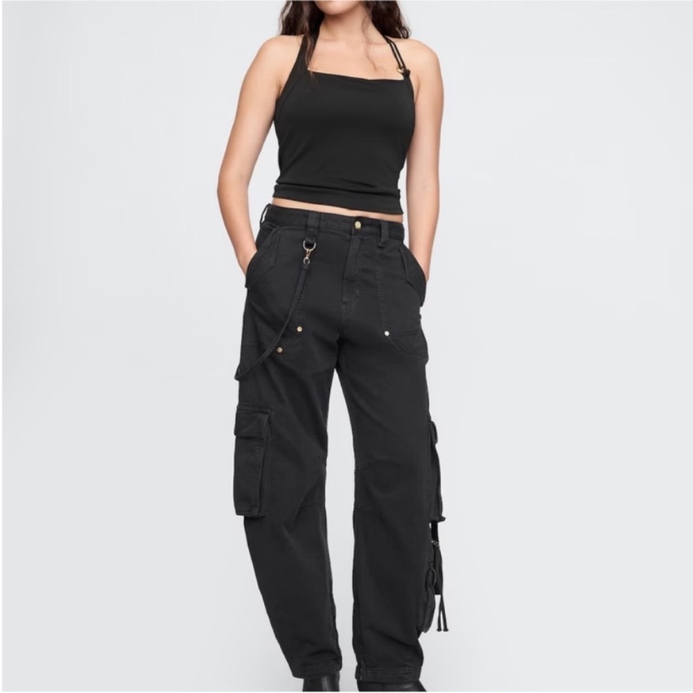Gap × Cult Gaia Cargo Barrel Pants in black size 4